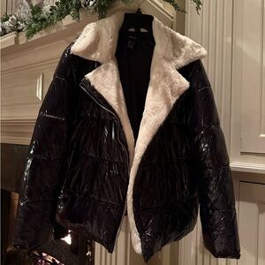 Forever 21 puffer coat with fur trim, warm and stylish for winter!